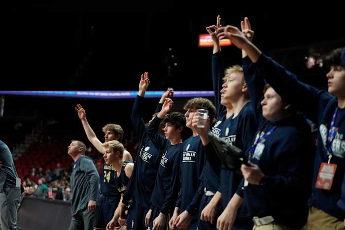 Sioux City Bishop Heelan advanced to the Class 3A state tournament semifinals last winter. (Photo by Matthew Putney)